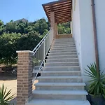 Tra Borghi E Mare -