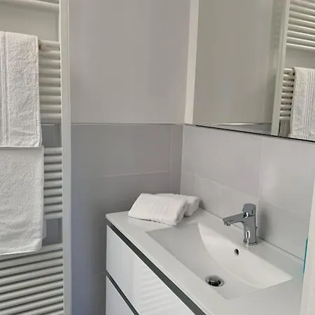 Tra Borghi E Mare - *