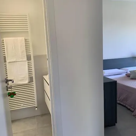 Daire Tra Borghi E Mare - *