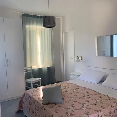 Tra Borghi E Mare -
